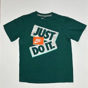 Nike T-Shirt